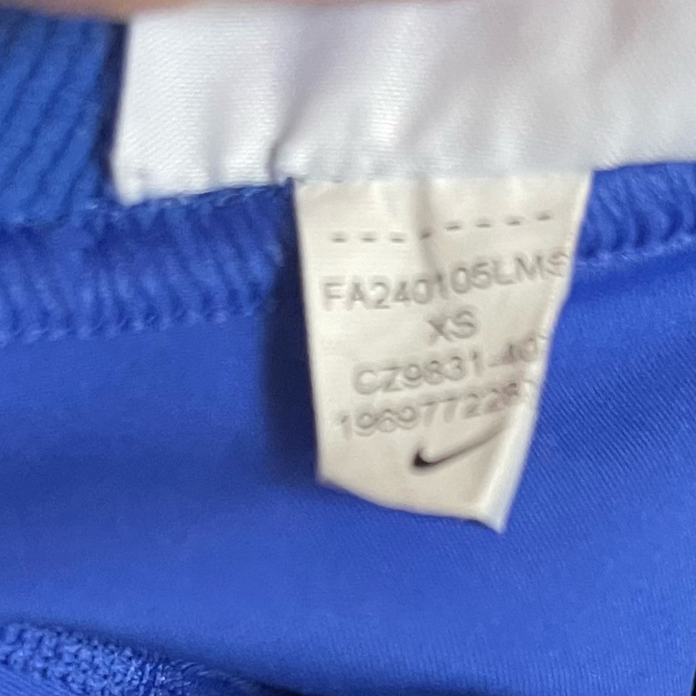 Nike Blue Performance Compression Shorts - Picture 3 of 3